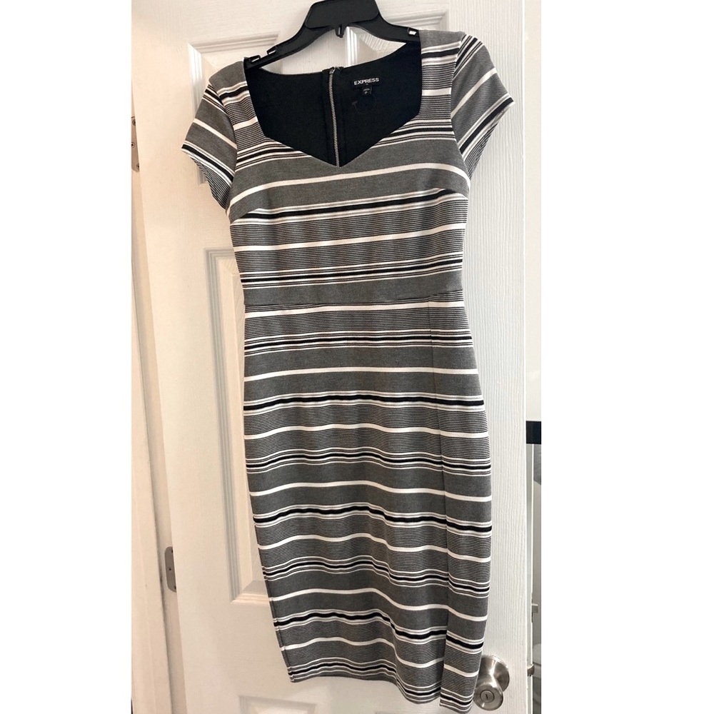 Express small Black and white dress